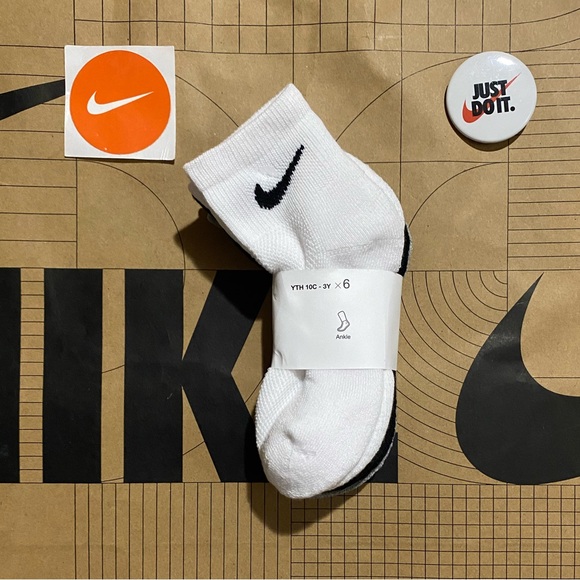 Kids Nike Dri-fit Cushioned Quarter Ankle socks 3-pack - Picture 1 of 13
